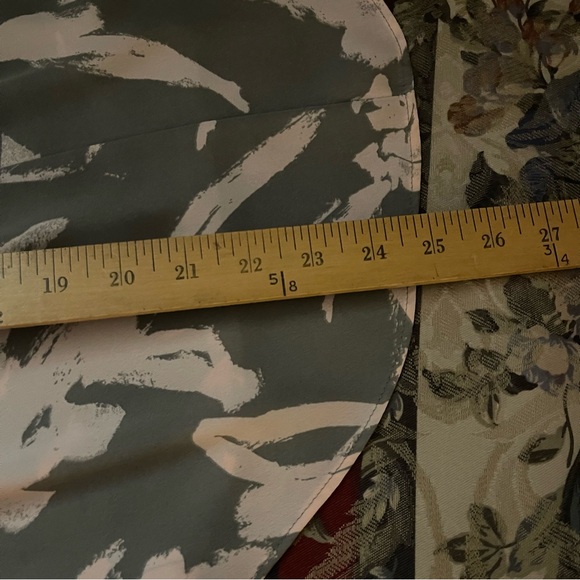 Simply Vera Tang Top - Khaki/Coral Peach.  Womens: XS - Picture 8 of 9